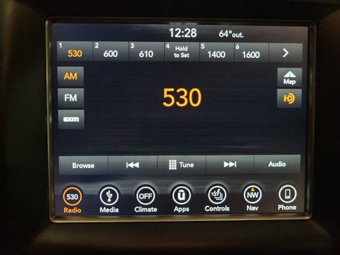 Used 2018 Jeep Grand Cherokee Limited AWD/4WD image 25