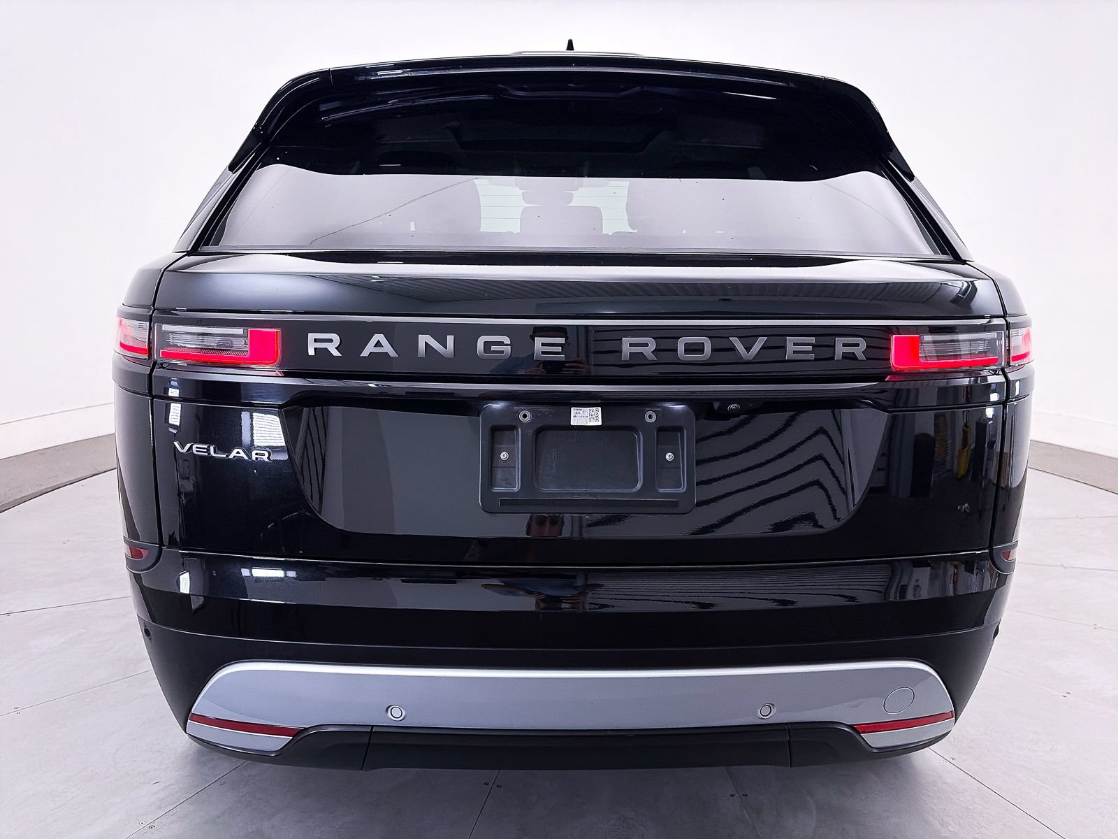 Used 2024 Land Rover Range Rover Velar S AWD/4WD image 17