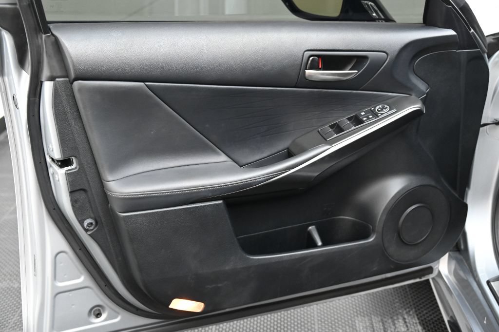 Used 2022 Lexus IS 350 F Sport w/ Navigation Package RWD image 17