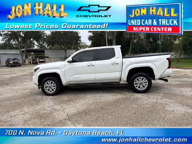 Used 2024 Toyota Tacoma SR5 RWD image 4
