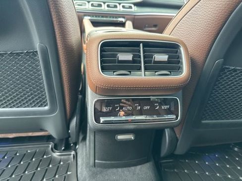 New 2026 Mercedes-Benz GLS 450 4MATIC image 27
