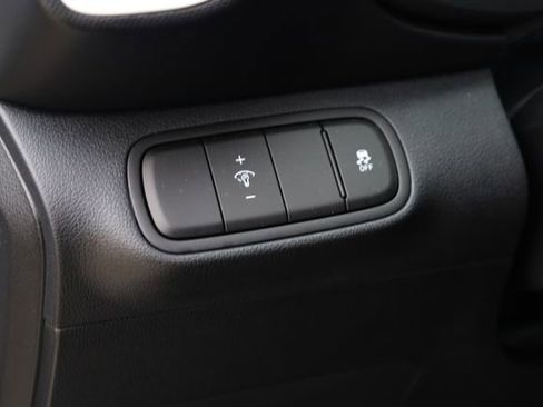 Used 2026 Hyundai Venue SEL image 12