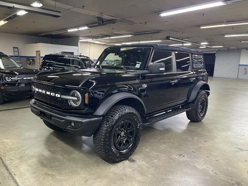 Certified 2022 Ford Bronco Wildtrak image 3