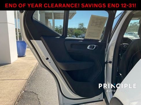 Certified 2023 Volvo XC40 B4 Core w/ Protection Package Premier image 22