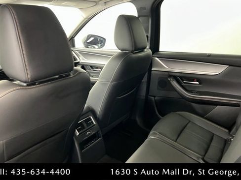 Certified 2025 MAZDA CX-70 Plug-In Hybrid w/ Premium Pkg image 19