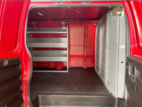 Used 2020 Chevrolet Express 3500 Extended w/ Driver Convenience Package image 22