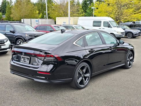 Used 2024 Honda Accord Sport image 7