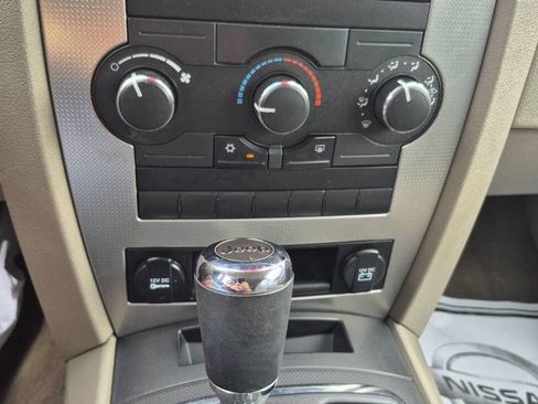 Used 2009 Jeep Grand Cherokee Laredo RWD image 13