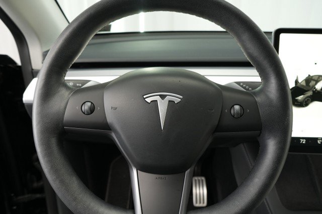 Used 2023 Tesla Model Y Performance AWD/4WD image 28