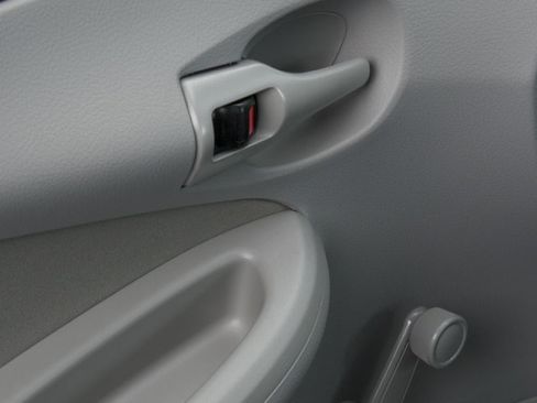 Used 2010 Toyota Corolla LE w/ All Weather Guard Pkg FWD image 15