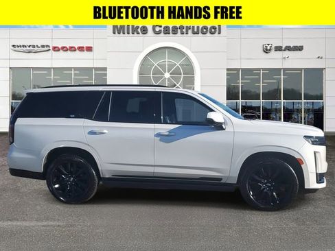 Used 2022 Cadillac Escalade Sport Platinum image 3