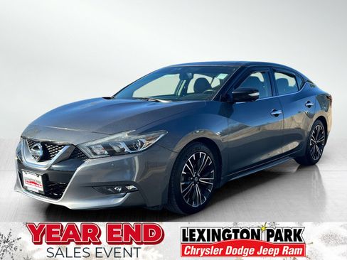 Used 2017 Nissan Maxima Platinum w/ Medallion Package image 2