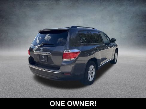 Used 2013 Toyota Highlander Plus image 5
