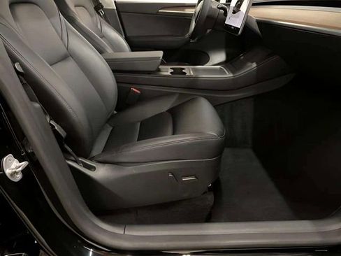 Used 2023 Tesla Model Y Performance image 74