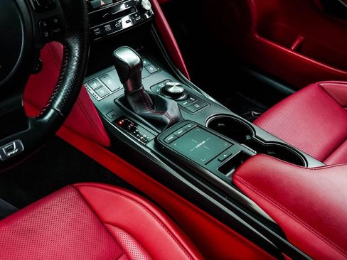 Used 2023 Lexus IS 500 image 21