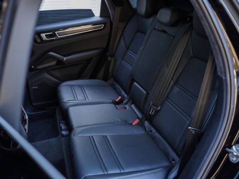 Used 2022 Porsche Cayenne GTS w/ Premium Package Plus image 24