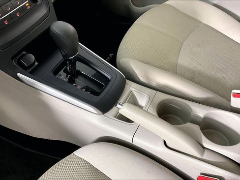 Used 2016 Nissan Sentra S image 13