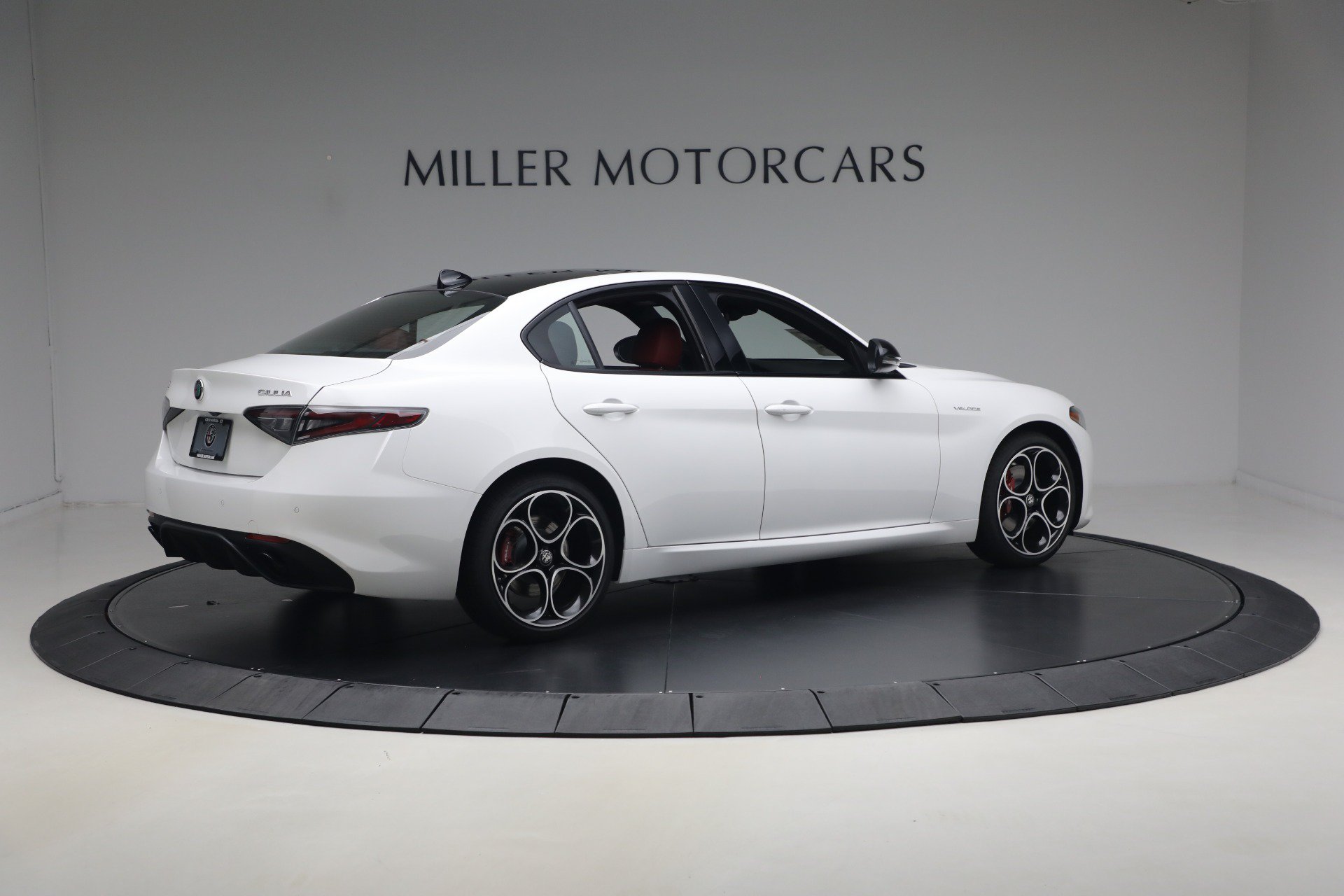 New 2026 Alfa Romeo Giulia AWD image 9