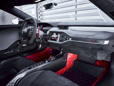 Used 2020 Ford GT Carbon Series RWD image 54