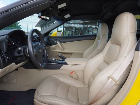 Used 2008 Chevrolet Corvette Coupe w/ Preferred Equipment Group RWD image 21