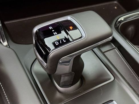 Certified 2024 GMC Sierra 1500 AT4X w/ AT4X AEV Edition image 21