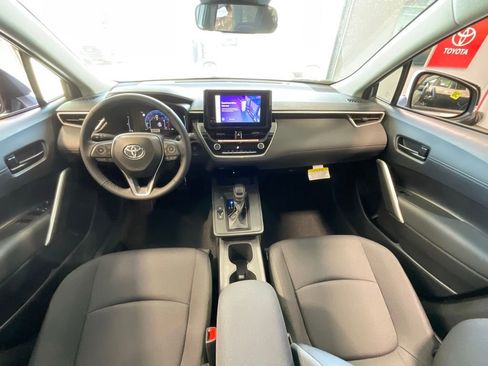 New 2026 Toyota Corolla Cross LE AWD/4WD image 7