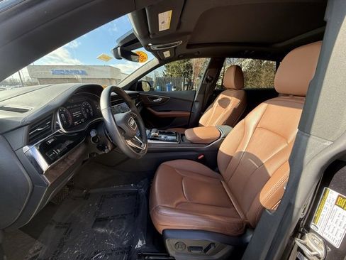 Used 2019 Audi Q8 Prestige image 4