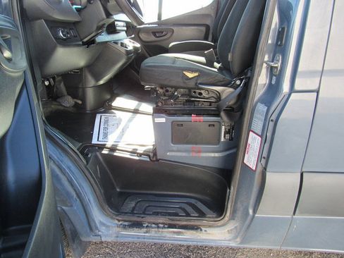 Used 2019 Mercedes-Benz Sprinter 170 image 25
