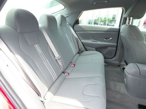 Certified 2025 Hyundai Elantra Sport FWD image 7