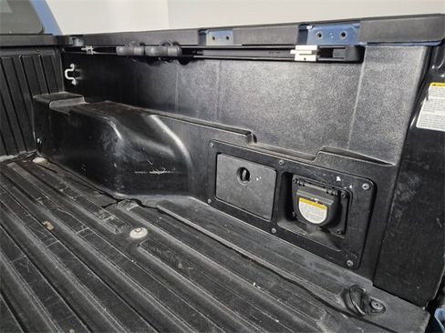 Used 2019 Toyota Tacoma TRD Sport image 18