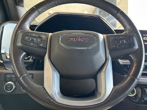 Used 2022 GMC Sierra 1500 SLT AWD/4WD image 21