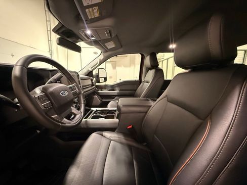 Used 2025 Ford F250 Lariat w/ Chrome Package AWD/4WD image 17