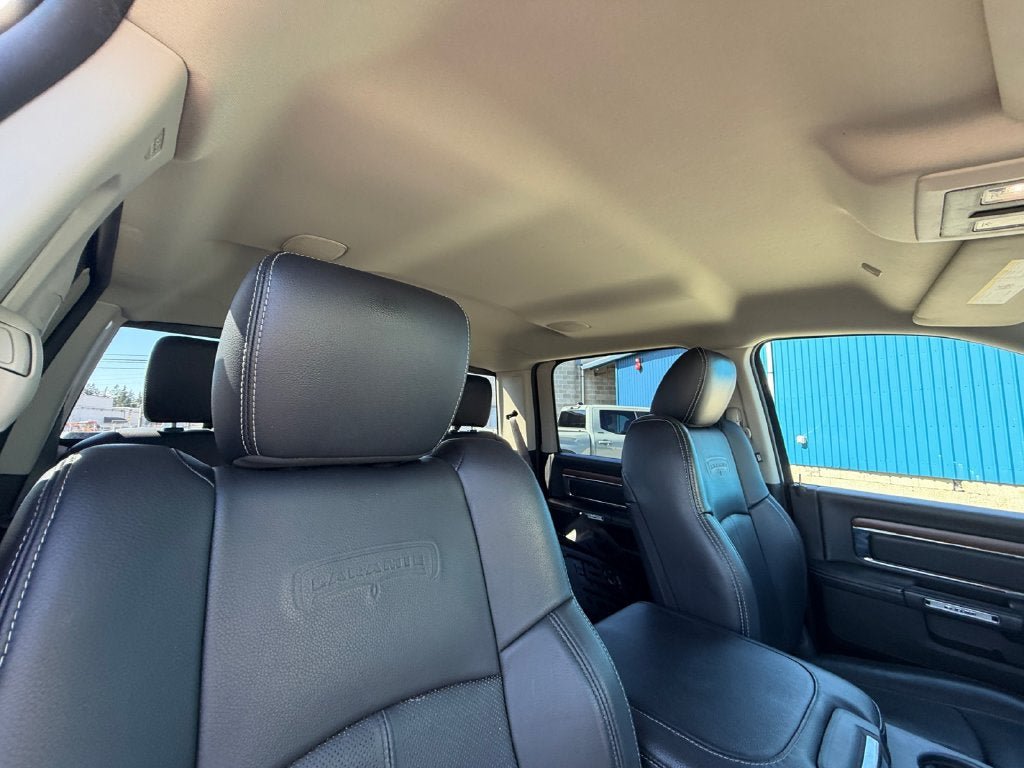 Used 2018 RAM 1500 Laramie AWD/4WD image 27