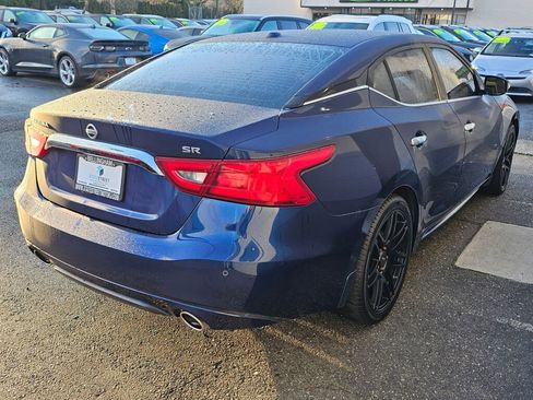 Used 2017 Nissan Maxima SR image 5