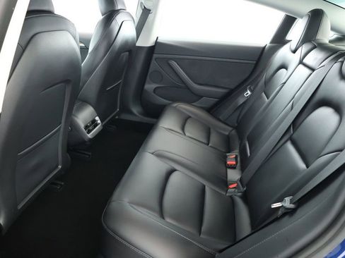 Used 2021 Tesla Model 3 Standard Range Plus image 24