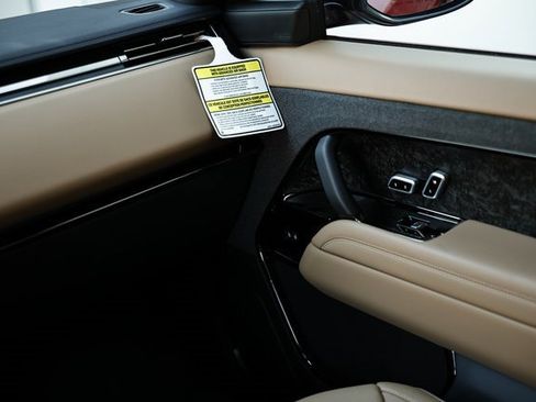 New 2025 Land Rover Range Rover Sport SE image 35