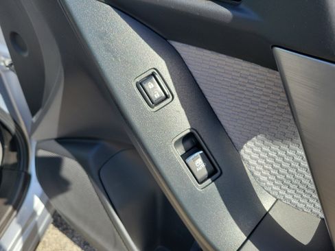 Used 2017 Subaru Forester 2.5i Premium w/ Popular Package #2A image 10