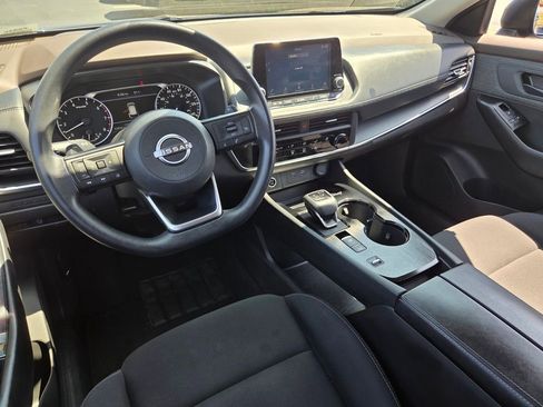Used 2023 Nissan Rogue S FWD image 8