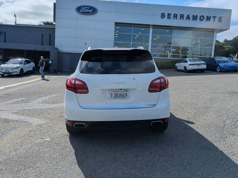 Used 2014 Porsche Cayenne image 6