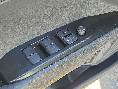 Used 2025 Toyota Camry LE image 23