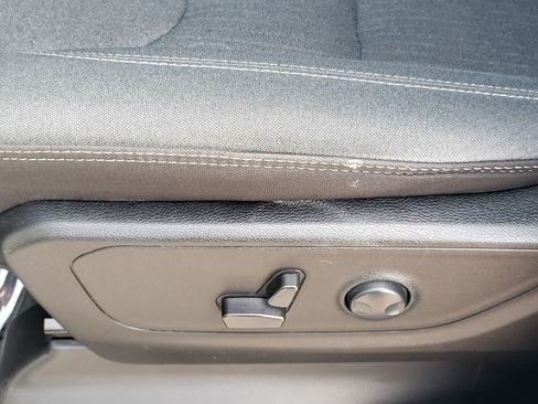 Used 2023 RAM 1500 Big Horn AWD/4WD image 11