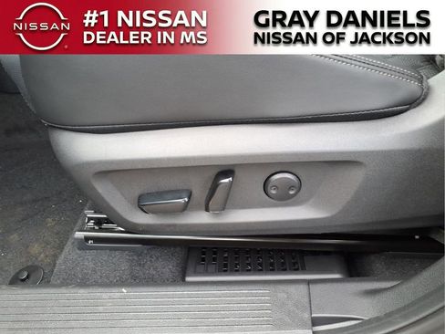 New 2026 Nissan Rogue Platinum image 13