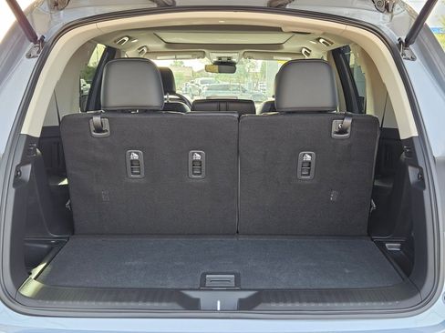 Used 2025 Honda Pilot Elite image 30