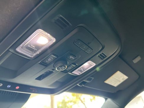 Used 2024 Chevrolet Suburban High Country w/ Advanced Technology Package image 54