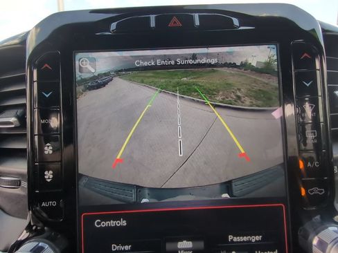 Used 2020 RAM 1500 Laramie w/ Sport Appearance Package AWD/4WD image 25