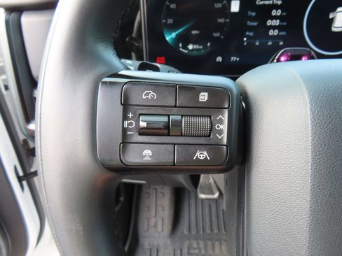 Used 2024 Hyundai Santa Fe Calligraphy AWD/4WD image 19