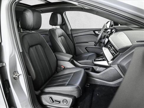 Used 2024 Audi Q4 e-tron Premium AWD/4WD image 22