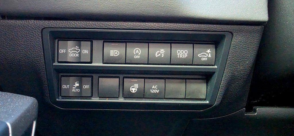 Used 2026 Toyota Tundra Platinum AWD/4WD image 20