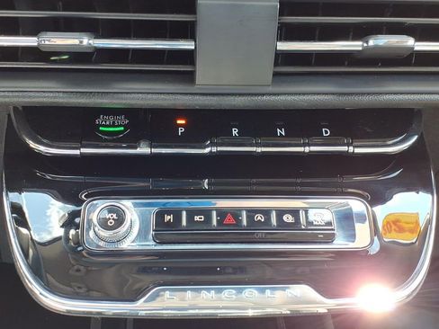 Certified 2024 Lincoln Corsair AWD w/ Equipment Group 101A image 19