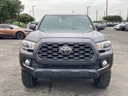 Used 2021 Toyota Tacoma TRD Off-Road w/ Technology Package AWD/4WD image 2